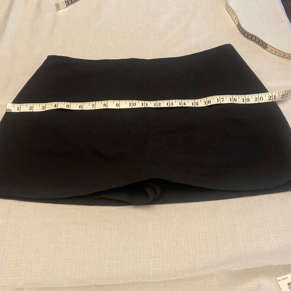 Princess Polly Gigi mini skort size 10. New without tags nor partial label. - Picture 6 of 11